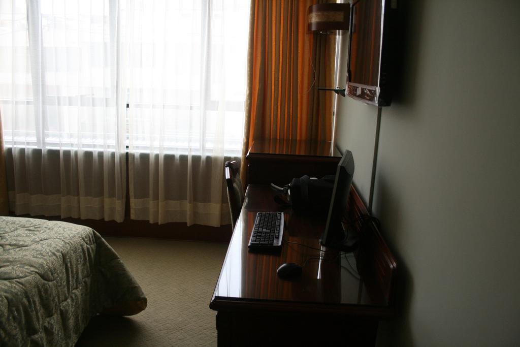Hotel Oro Inn Лима Номер фото